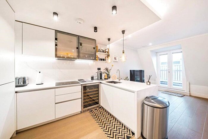 2 Bedroom Flat To Rent In Chapel Market, N1