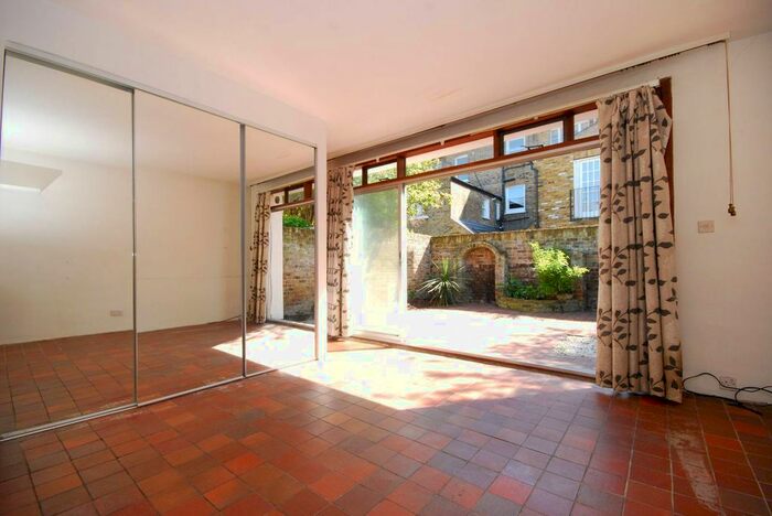 Studio To Rent In Haldane Road, Fulham, London, SW6