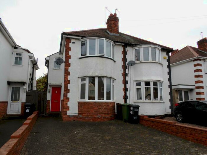 3 Bedroom House To Rent In Howard Road, Solihull, B92