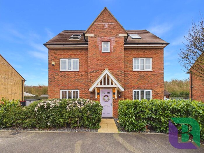 4 Bedroom Detached House For Sale In Maritime Way, Brooklands, MK10