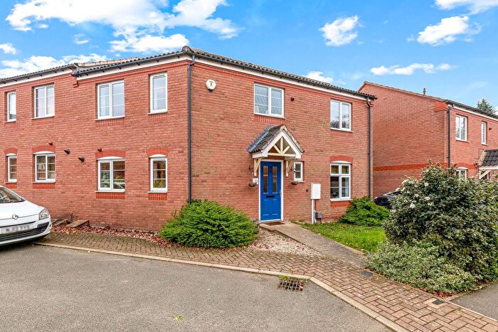 3 Bedroom Semi-Detached House For Sale In Barr Road, Syston, Leicester, LE7