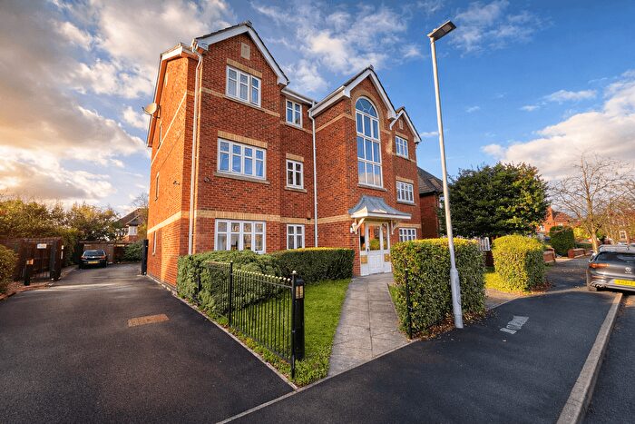 2 Bedroom Flat For Sale In Woodgate Road, Whalley Range, Manchester, M16