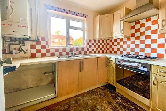 2 Bedroom End Of Terrace House For Sale In Cloudberry Road, Swindon, Wiltshire, SN25