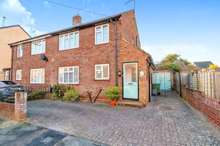 3 Bedroom House To Rent In Castle Street, Southampton, SO14