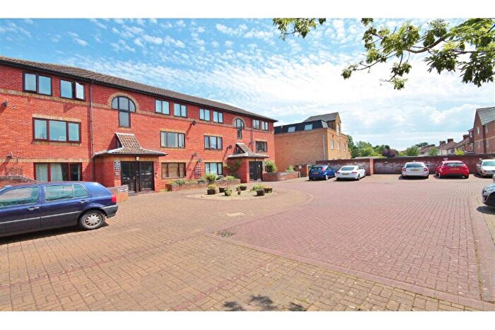 2 Bedroom Flat To Rent In Oxford Road, Oxford, OX4