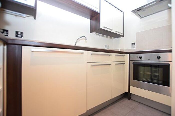 2 Bedroom Apartment To Rent In City Walk, Sylvester Street, S1