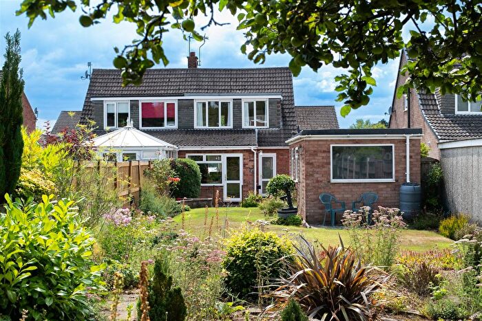 3 Bedroom Semi-detached House For Sale In West Hall Garth, South Cave, HU15