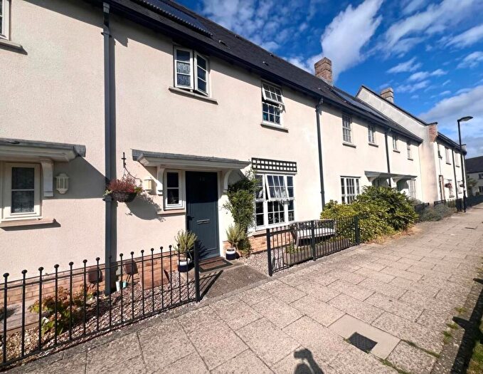 3 Bedroom Terraced House For Sale In Scribers Drive, Upton, Northampton, NN5
