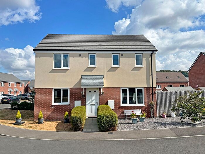 3 Bedroom Detached House For Sale In Homeground Road, Tuffley, GL4