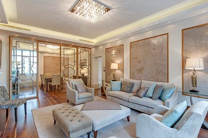 4 Bedroom Flat To Rent In North Gate, Prince Albert Road, NW8