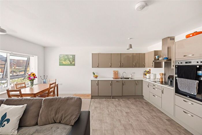 2 Bedroom Flat For Sale In Emerson Way, Emersons Green, Bristol, BS16