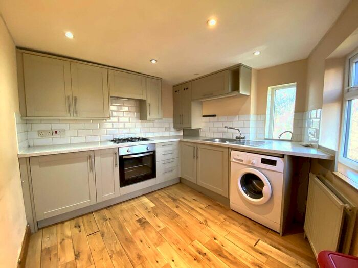 2 Bedroom Flat To Rent In Wincheap, Canterbury, CT1