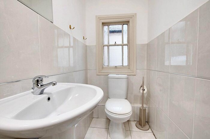 2 Bedroom Apartment To Rent In Princess Road East, Leicester, LE1
