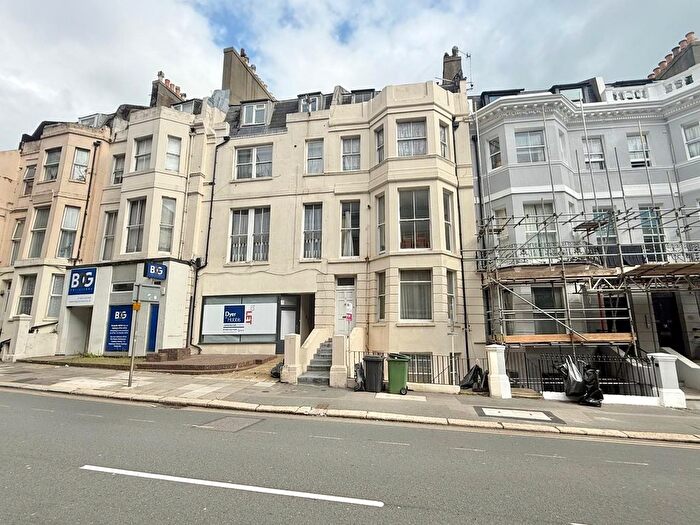 1 Bedroom Flat For Sale In Havelock Road, Hastings, TN34