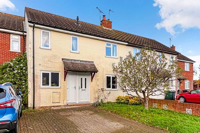 3 Bedroom Terraced House For Sale In Langholm Road, Ashford, TN23
