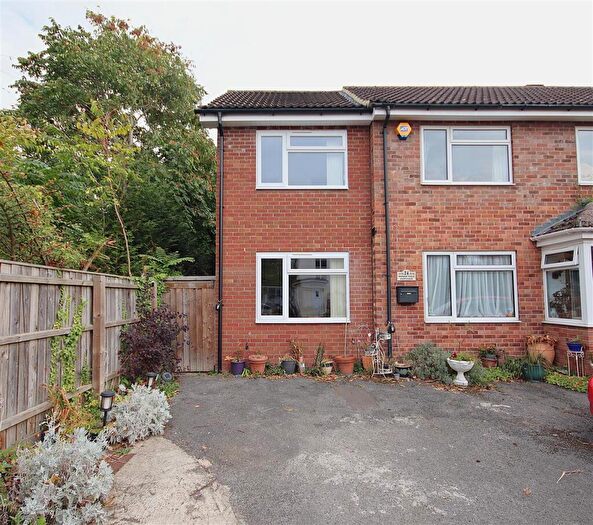 1 Bedroom House To Rent In Field Way, Cambridge, CB1