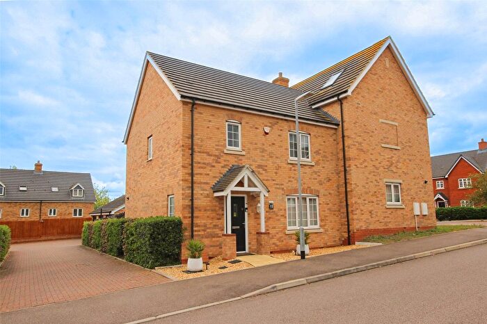 3 Bedroom Semi-Detached House For Sale In Potter Meadows, Shortstown, Bedford, Bedfordshire, MK42