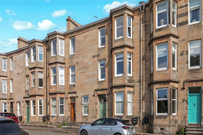 2 Bedroom Flat For Sale In Williamson Avenue, Dumbarton, West Dunbartonshire, G82
