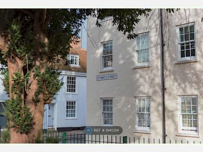 2 Bedroom Flat To Rent In The Linen House, Canterbury, CT1