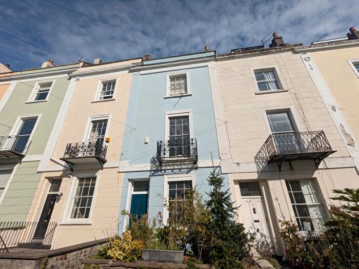 6 Bedroom Terraced House To Rent In Southleigh Road, Clifton, Bristol, BS8