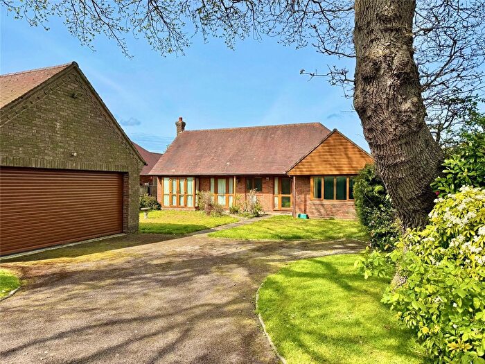 3 Bedroom Bungalow For Sale In Pond Close, New Milton, Hampshire, BH25