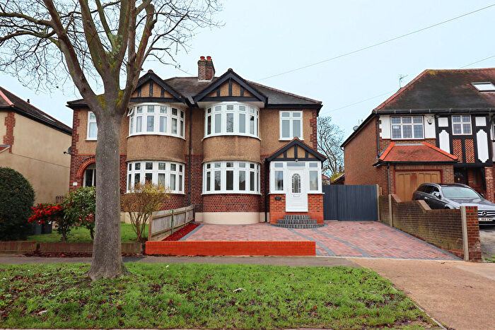 3 Bedroom Semi Detached House To Rent In Raeburn Avenue, Surbiton, KT5