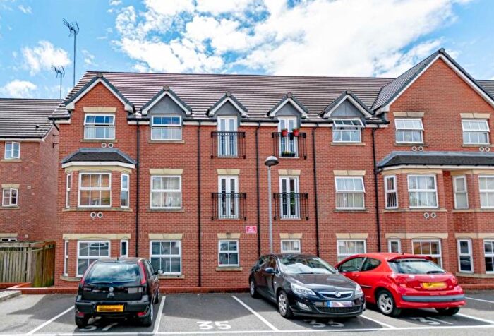 2 Bedroom Flat For Sale In Gadbury Fold, Atherton, M46