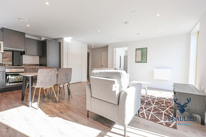 2 Bedroom Apartment To Rent In Oxford Road, Luton, LU1