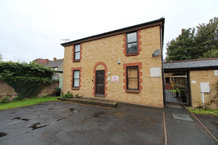 1 Bedroom Flat To Rent In Ospringe Street, Kent, ME13