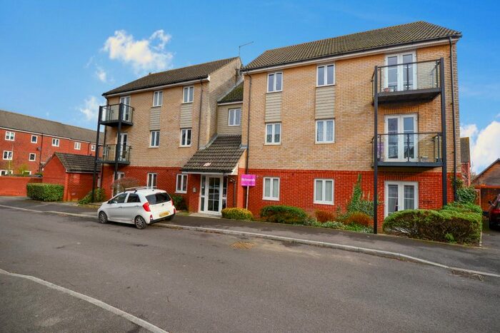 2 Bedroom Flat To Rent In Hibberd Rise, Hedge End, Southampton, Hampshire, SO30