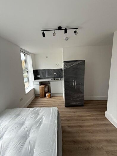 Studio To Rent In Cockfosters Road, Barnet, EN4