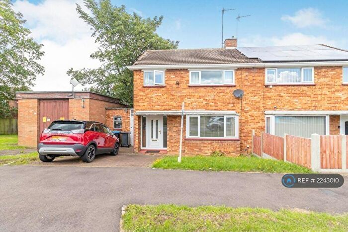 3 Bedroom Semi-Detached House To Rent In Middlesex Drive, Bletchley, Milton Keynes, MK3
