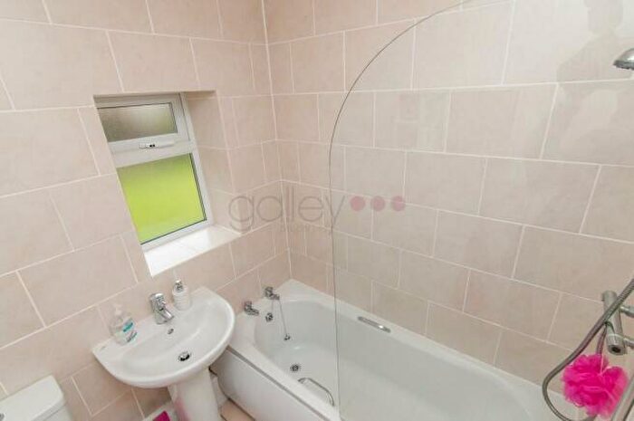 1 Bedroom Flat To Rent In Tickhill Road, Doncaster, DN4