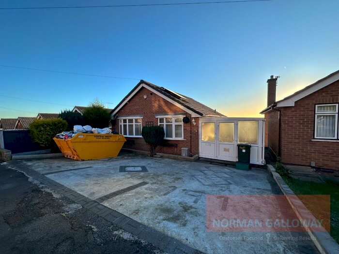 3 Bedroom Detached House To Rent In Shelford Road, Gedling, Nottingham, NG4