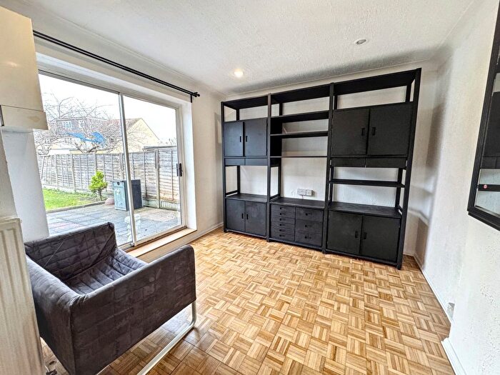 3 Bedroom Property To Rent In Janson Road, Stratford, E15