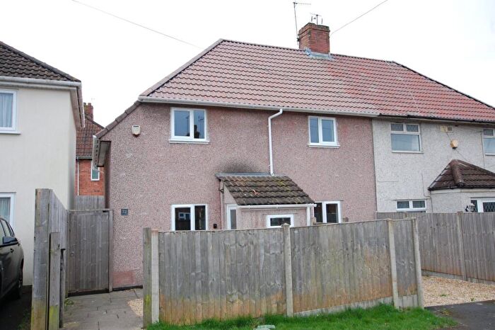 3 Bedroom Semi Detached House To Rent In Heathcote Road, Fishponds, Bristol, Somerset, BS16