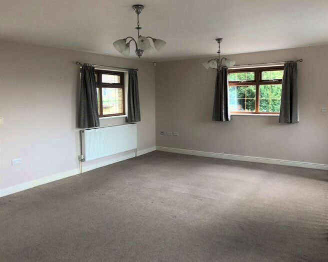 2 Bedroom End Of Terrace House To Rent In Spruce House, Upper Washer Lane, Halifax, HX2