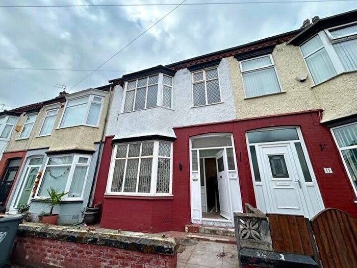 3 Bedroom House To Rent In Southdale Road, Birkenhead, CH42