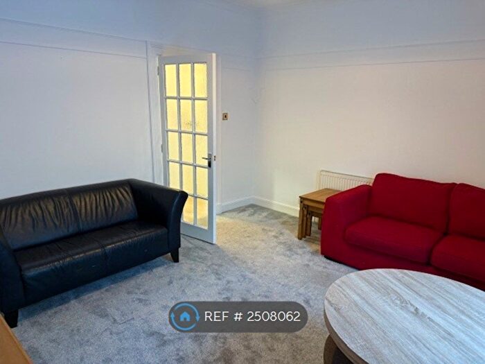 1 Bedroom Flat To Rent In Ashvale Place, Aberdeen, AB10