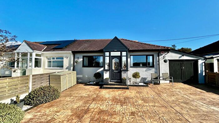 2 Bedroom Semi-Detached Bungalow For Sale In Hurstwood Lane, Worsthorne, Burnley, BB10