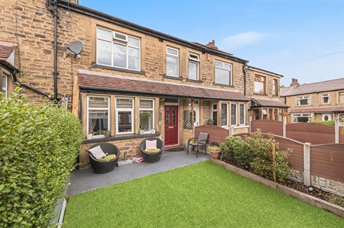 3 Bedroom Terraced House For Sale In Norman Avenue, Elland, HX5