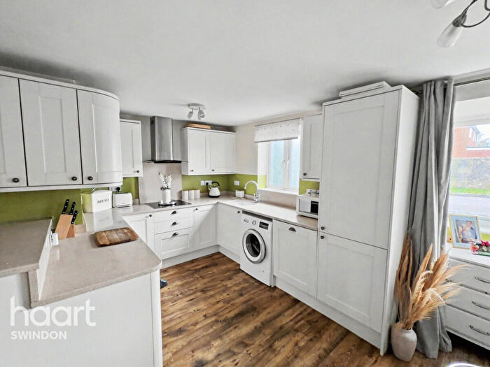 1 Bedroom Flat To Rent In Willis Way, Swindon, SN5
