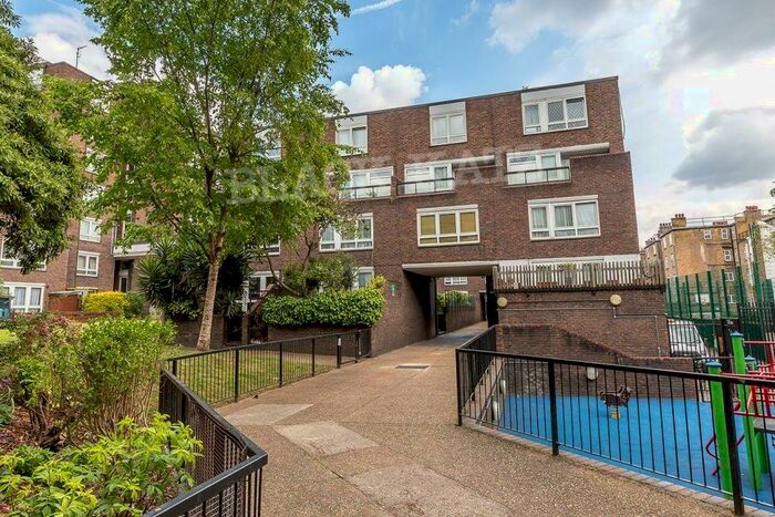 3 Bedroom Flat To Rent In Oakley Square, NW1
