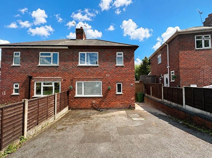 2 Bedroom Property To Rent In Beecher Road East, Halesowen, B63
