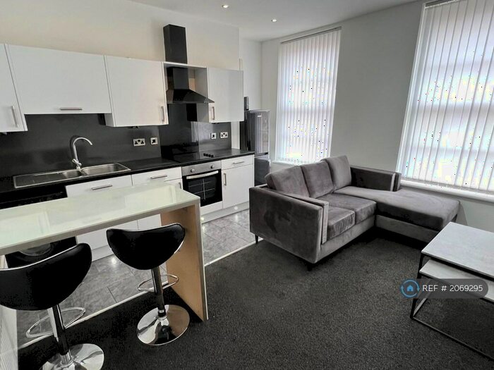 2 Bedroom Flat To Rent In Encombe Place, Salford, M3