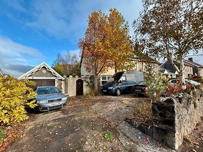 4 Bedroom Semi-Detached House For Sale In Claverham Road, Yatton., BS49