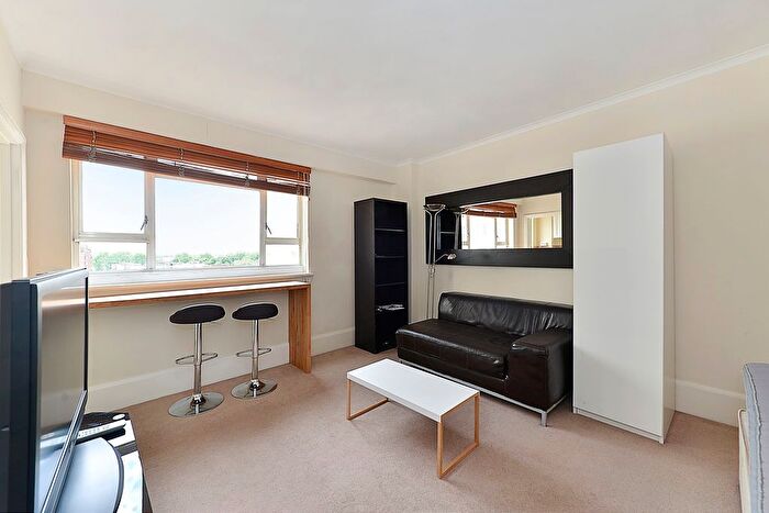Studio To Rent In Sloane Avenue Mansions, Chelsea, London, SW3