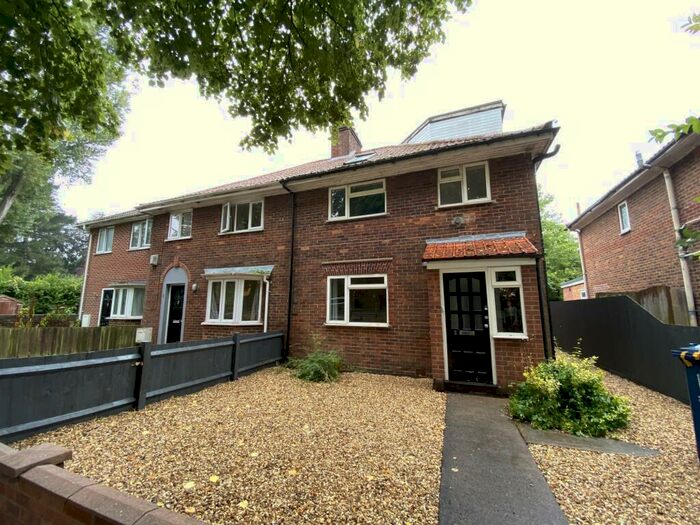 5 Bedroom Semi-Detached House To Rent In Old Road, Headington, Oxford, Oxford, OX3