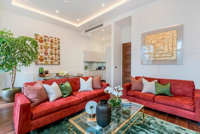 3 Bedroom Flat To Rent In Hyde Park Gate, London SW7