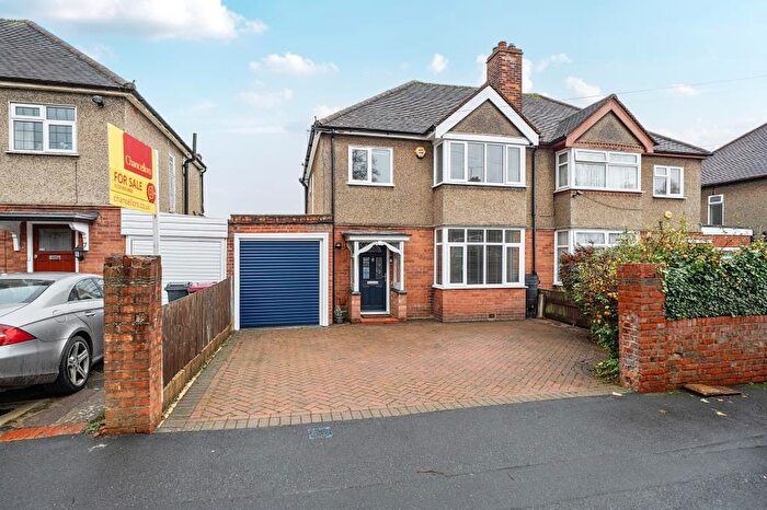 3 Bedroom Semi Detached House For Sale In Bourne Avenue, Reading, RG2